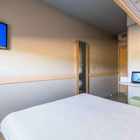 Ibis Budget Amberieu En Bugey/Chateau Gaillard A42 Экстерьер фото